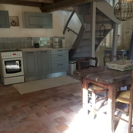 Domaine Saint-martin D 컨트리하우스 *